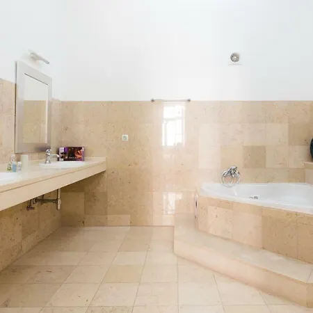 Apartment Majestic Fanqueiros *